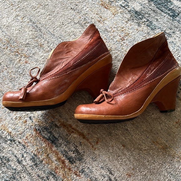 J Shoes bootie - Picture 3 of 8